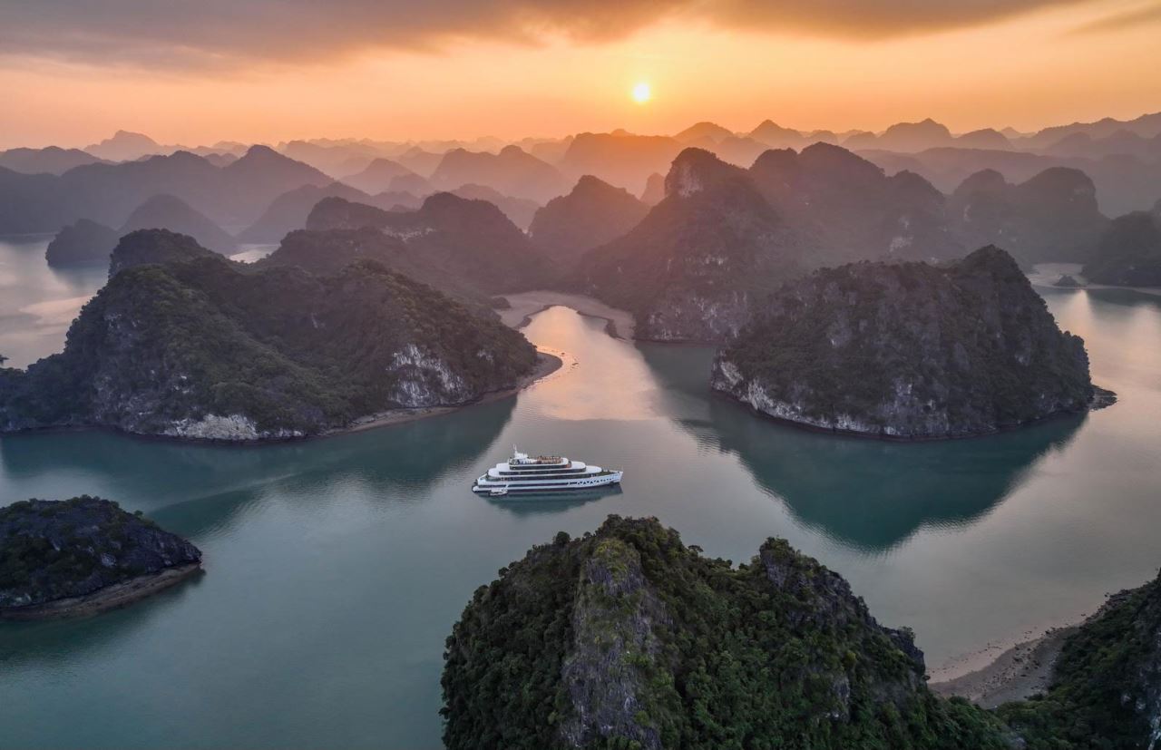 Halong Bay. Photo by Unsplash.