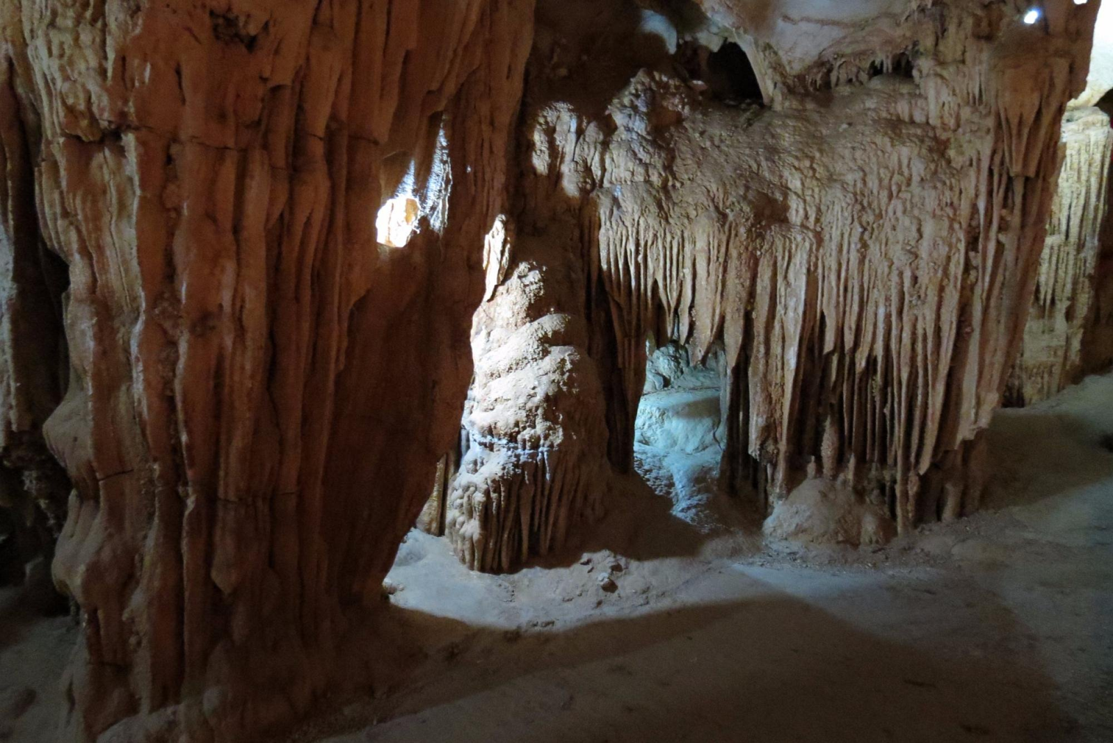 Me Cung Cave. Photo by tripadvisor.