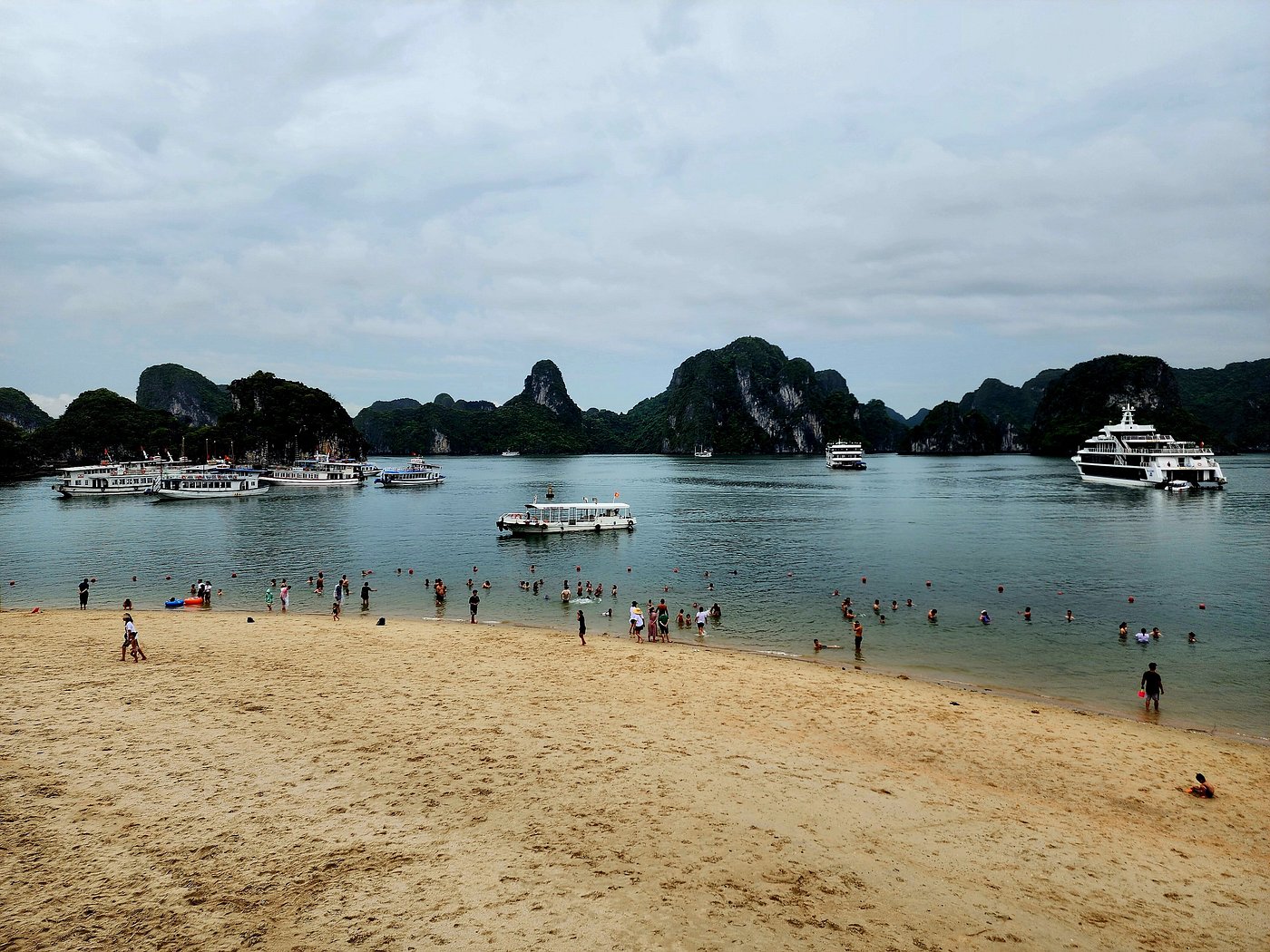 Titop Island. Photo by wang2383, tripadvisor.