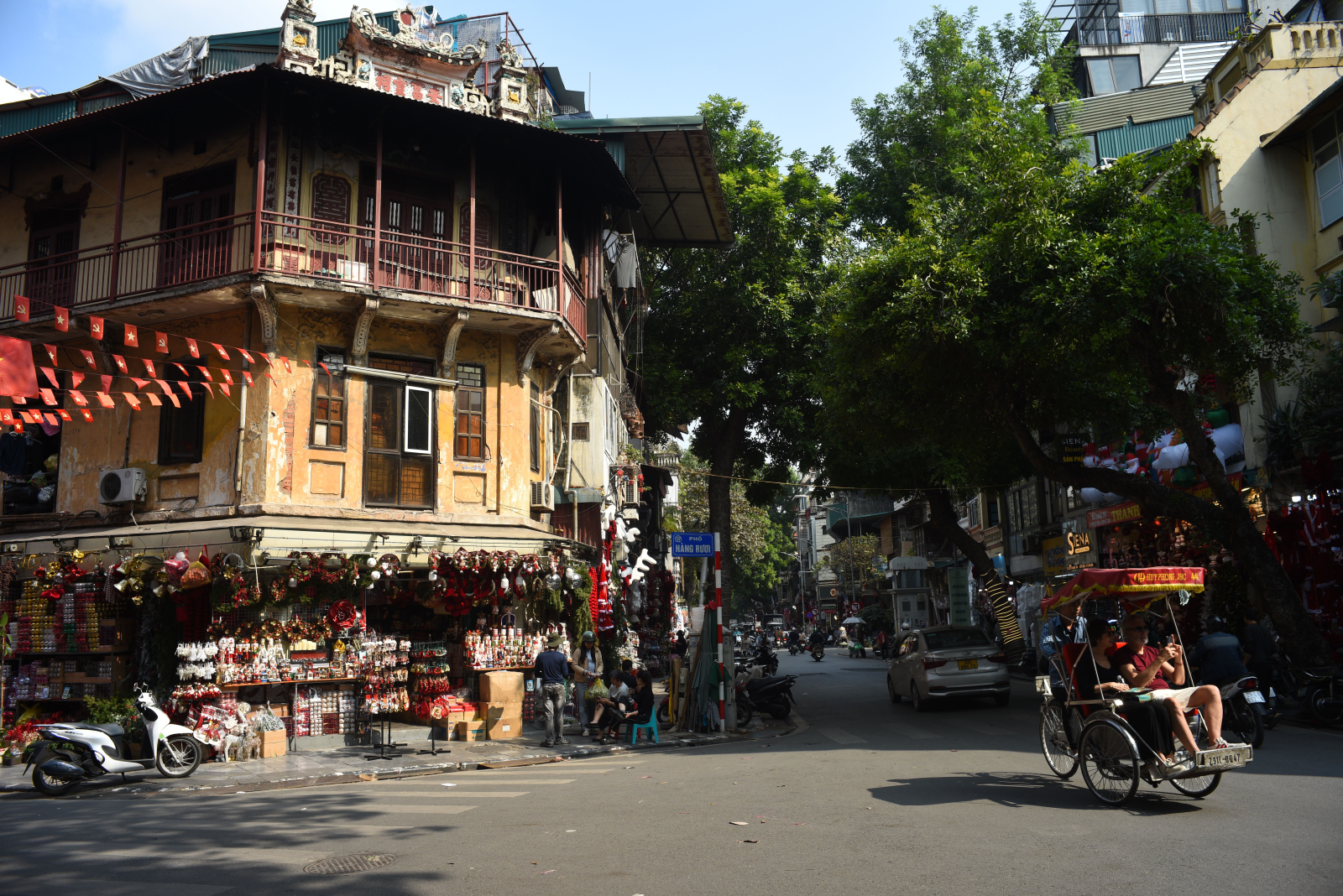Hanoi Old Quarter. Photo by pexels.