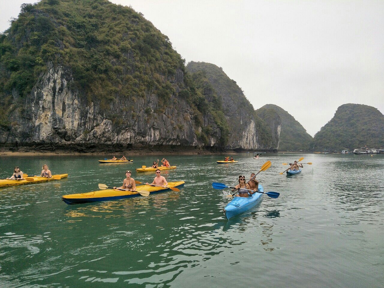 Kayaking in Lan Ha Bay. Photo by freemanhp, tripadvisor.