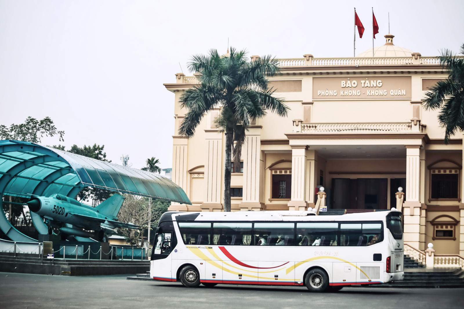 Shuttle Bus Hanoi Halong