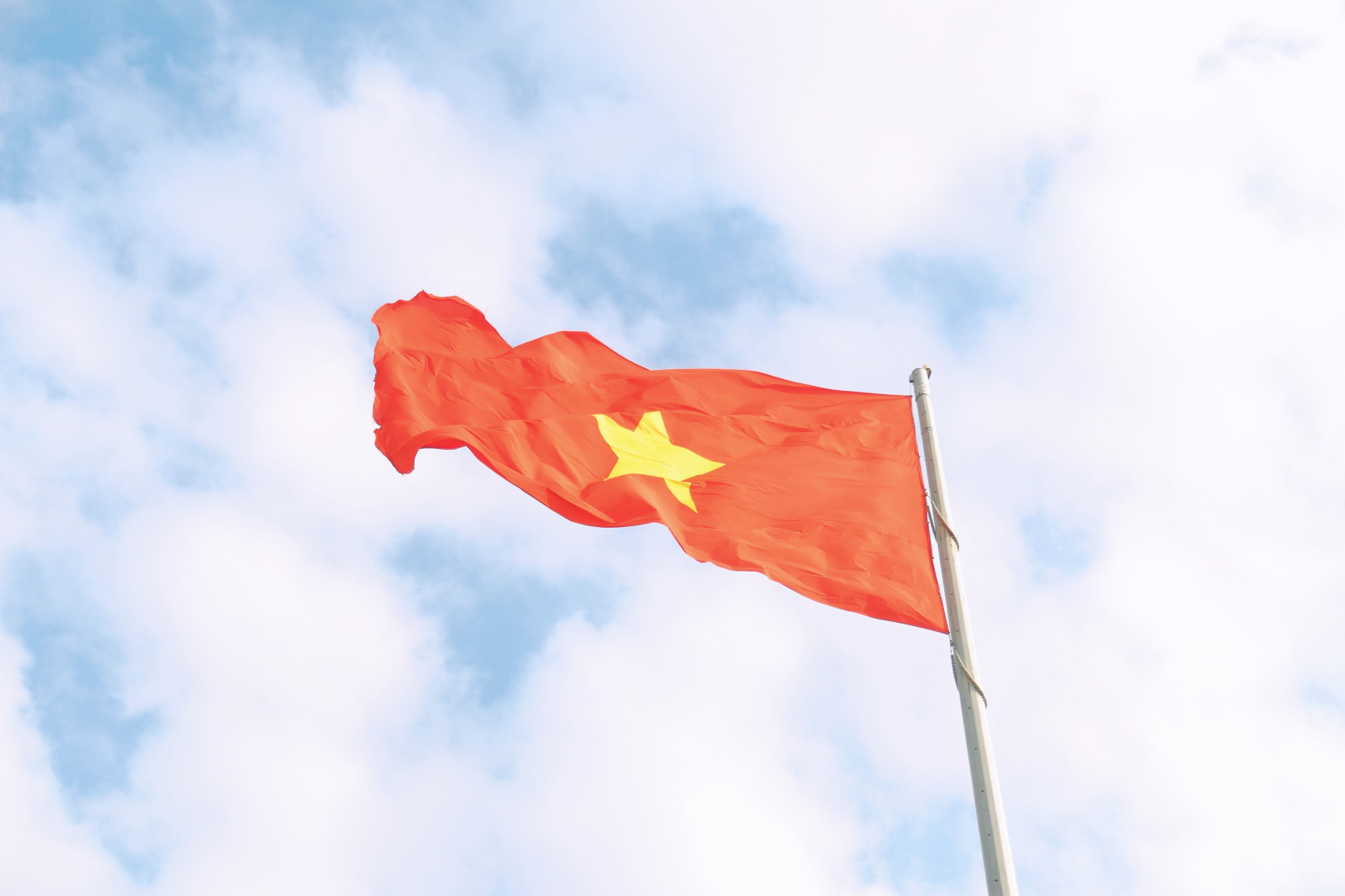 Vietnam flag. Photo by pexels.